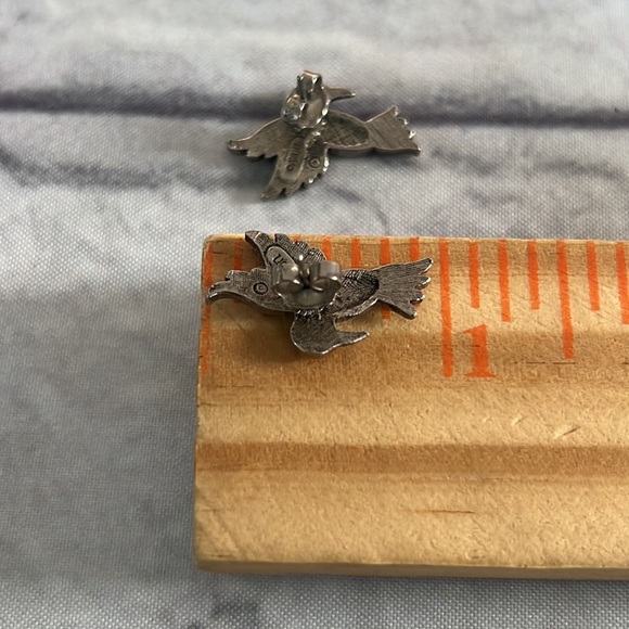 Avon marcasite hummingbird earrings - Picture 5 of 6